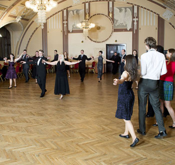 taneční kurzy v Praze - přihláška do tanečních - naučte se tančit